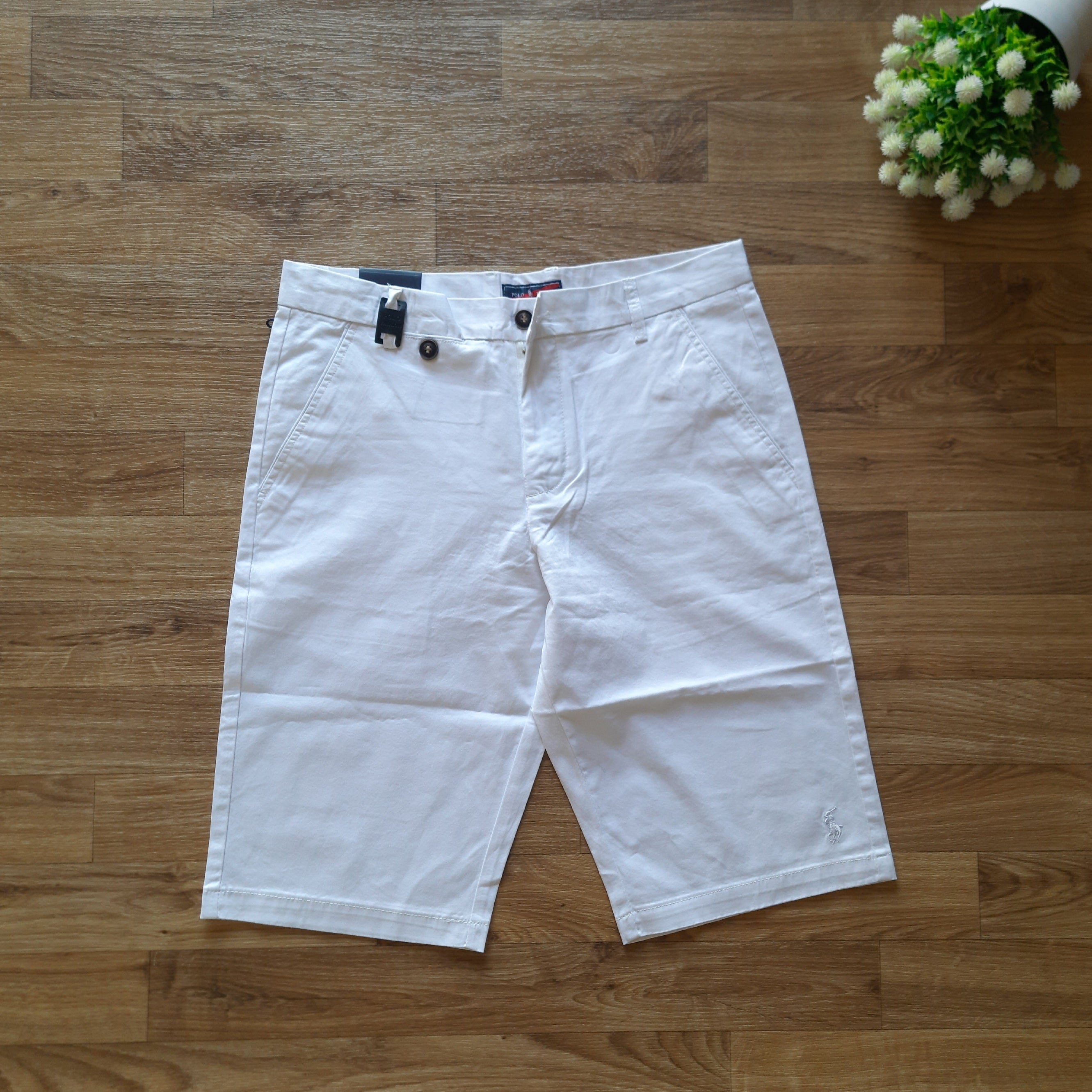 White Men's Chino / Khaki Shorts
