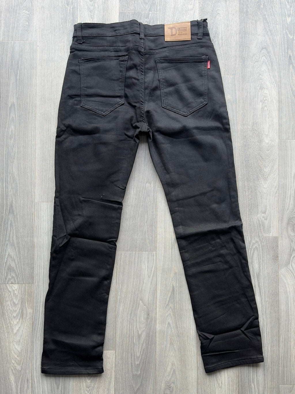 Black Plain Men's Slim Fit Jeans