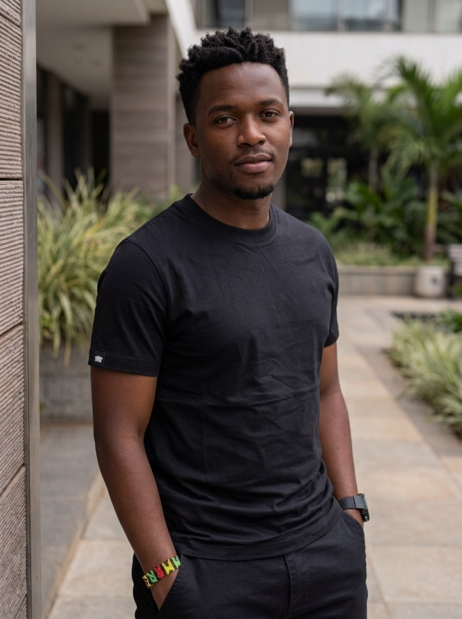 Black Plain Heavy Fabric Men's Round Neck  Shortsleeve Tshirt
