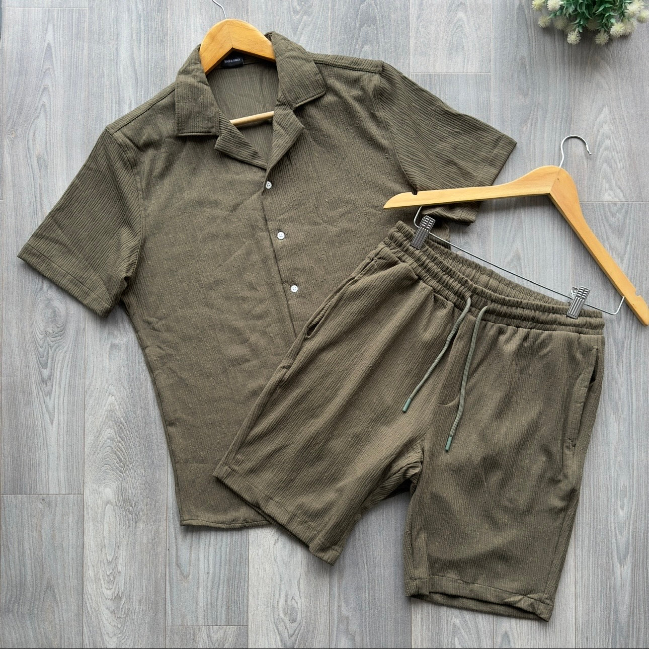 Green Shirt & Short Men's Set