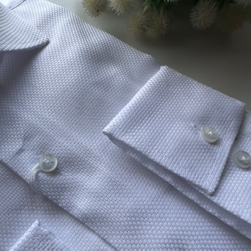 White Plain Detailed Men's Longsleeve Formal Shirt (with pocket square)