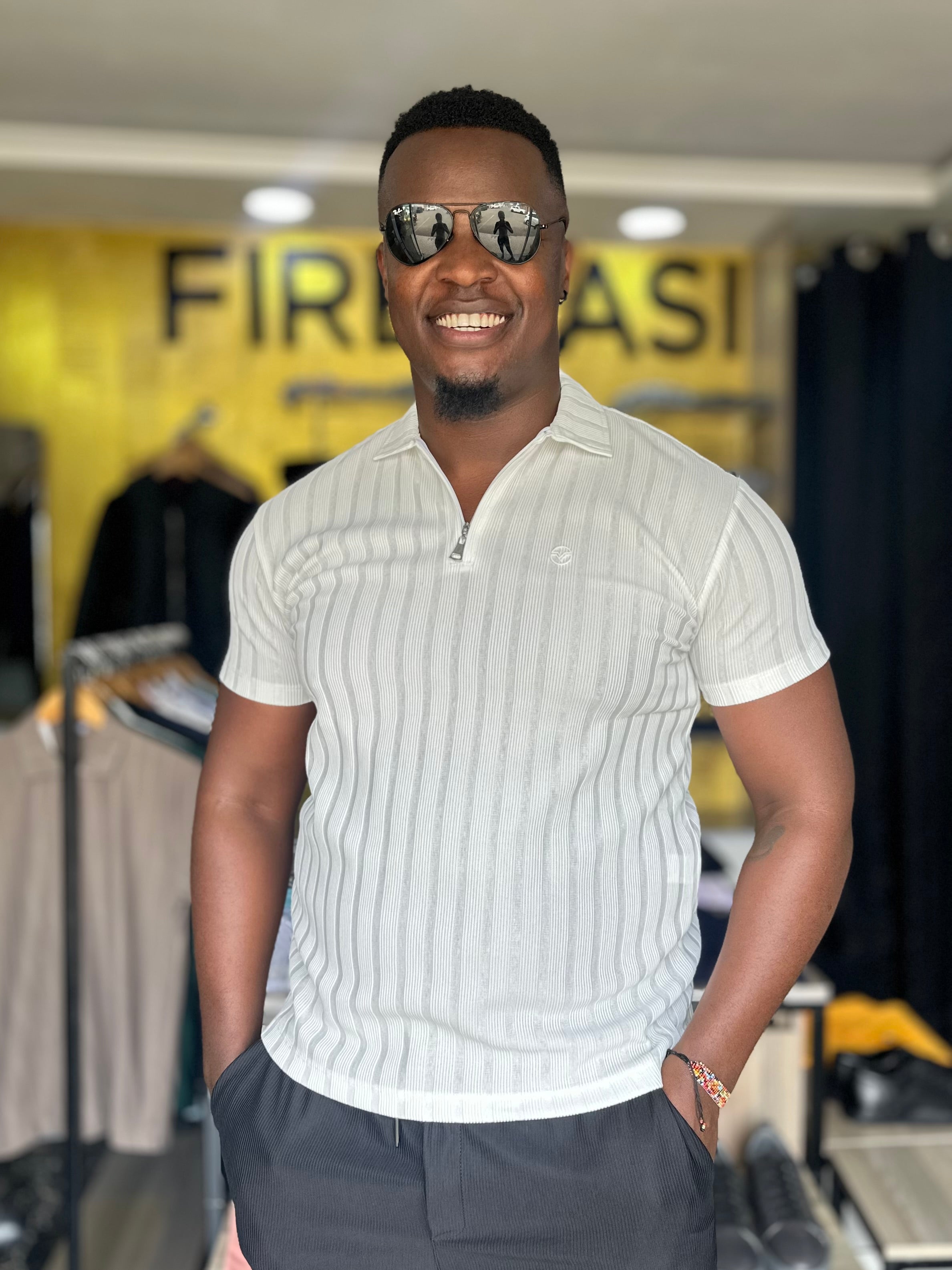 White Plain  Detailed Men's Zip Polo