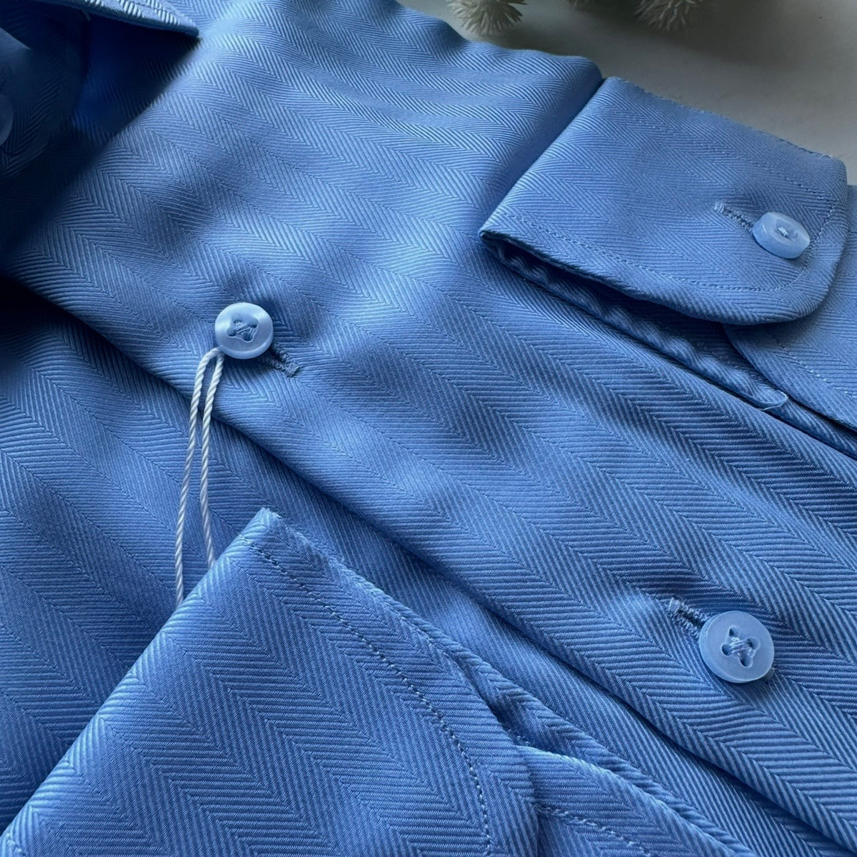 Men's Blue Plain Non-Iron Longsleeve Formal Shirt Zoomed in Detail Fireqasi