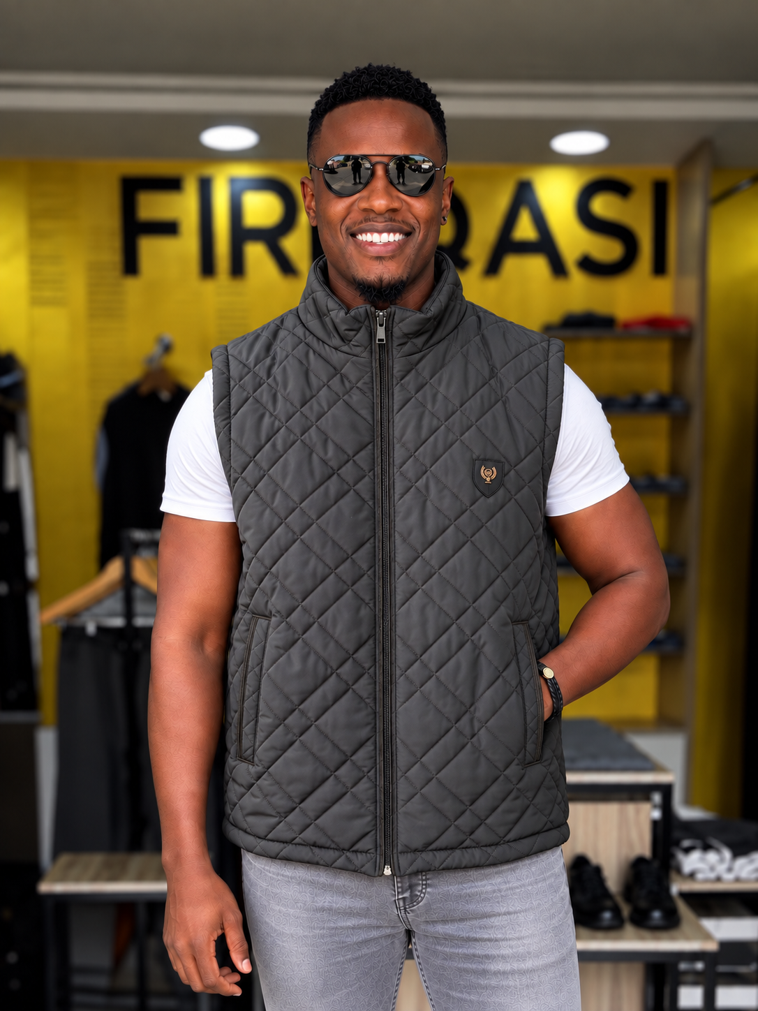  Men's Brown Quilted Half Jacket (Brown Detail) with closed zip from fireqasi