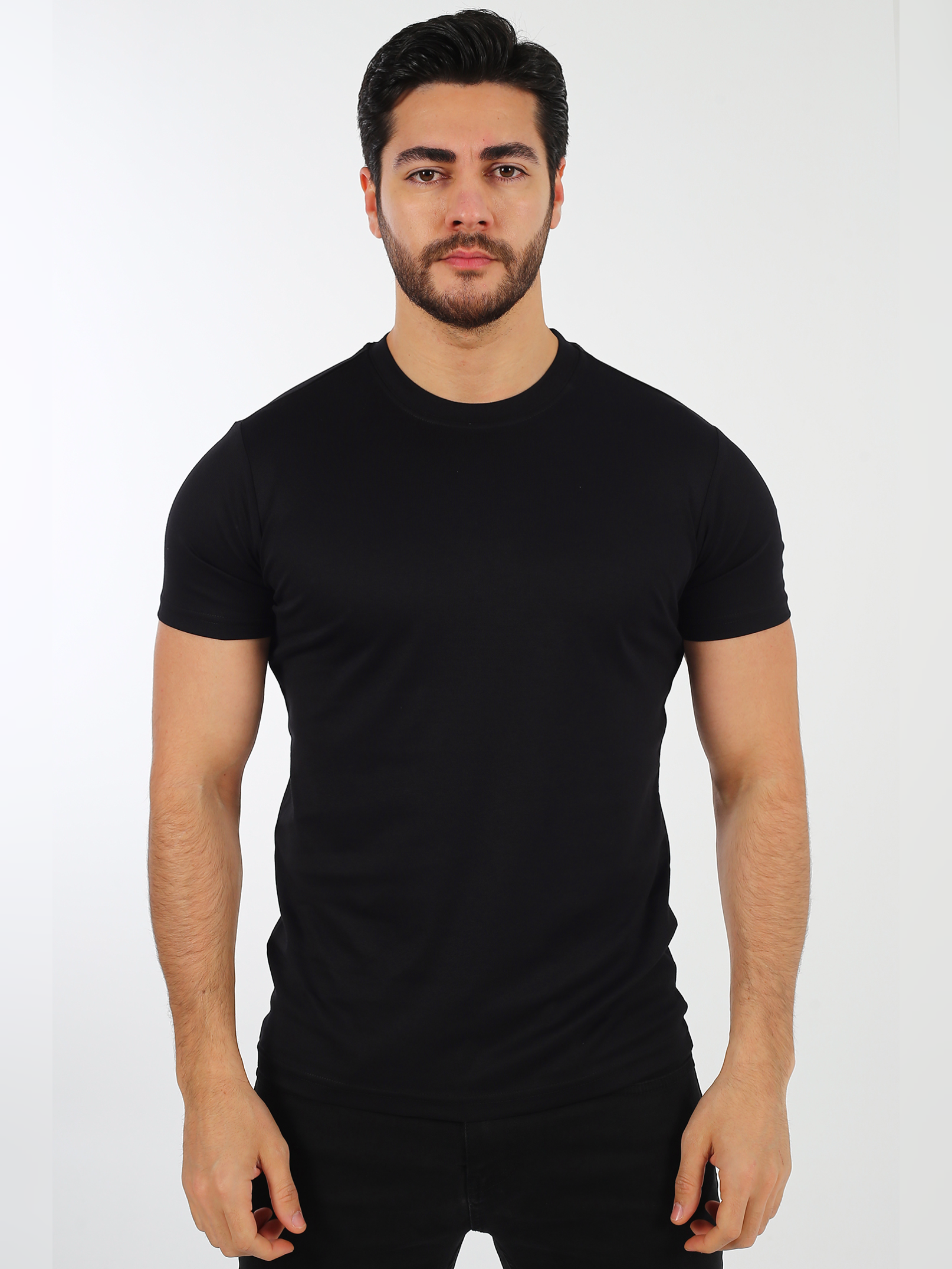 Black Plain Round Neck Men's Shortsleeve Tshirt